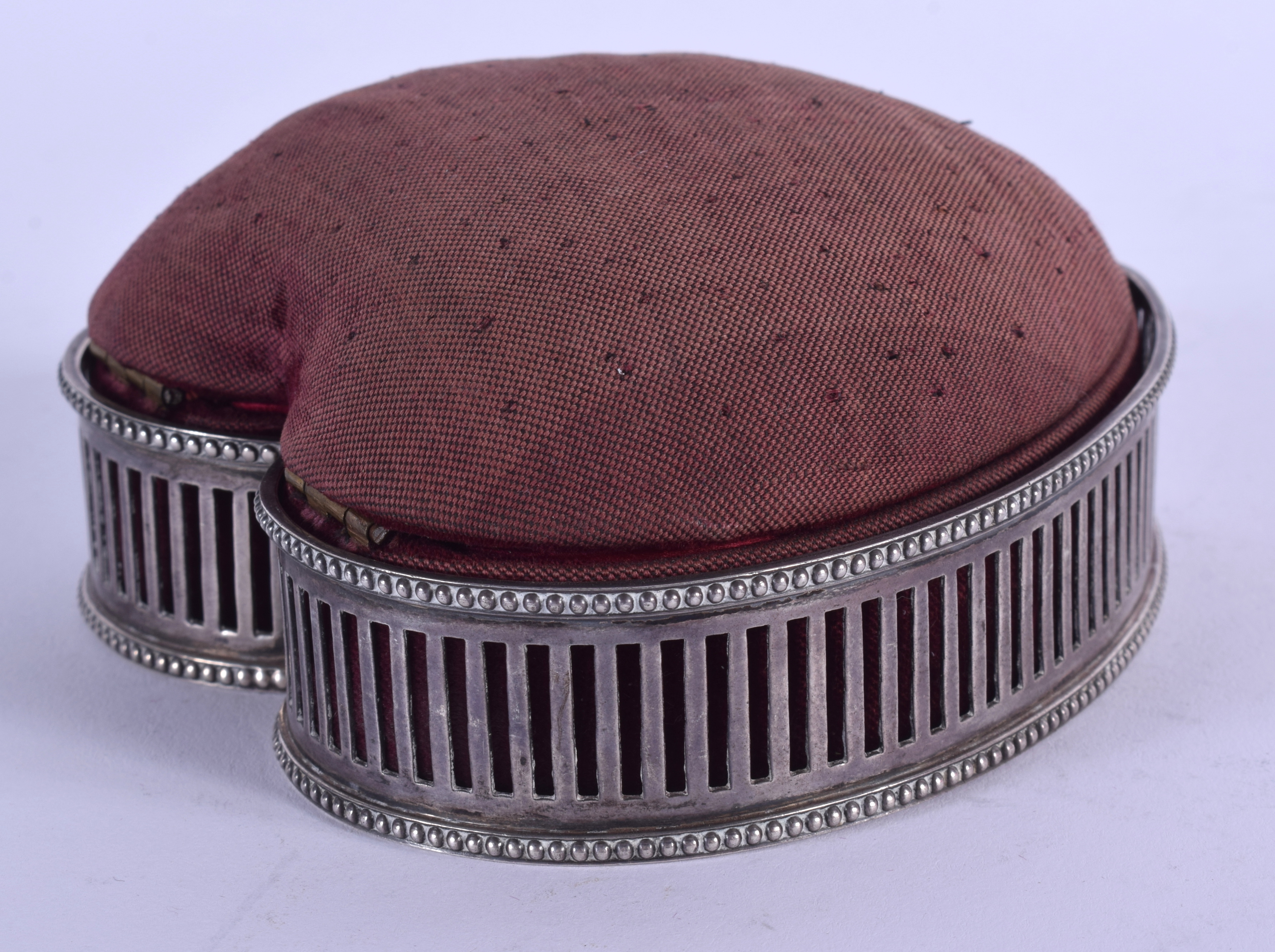 A GEORGE V SILVER HEART SHAPED PIN CUSHION. 11 cm x 11 cm. - Image 2 of 5