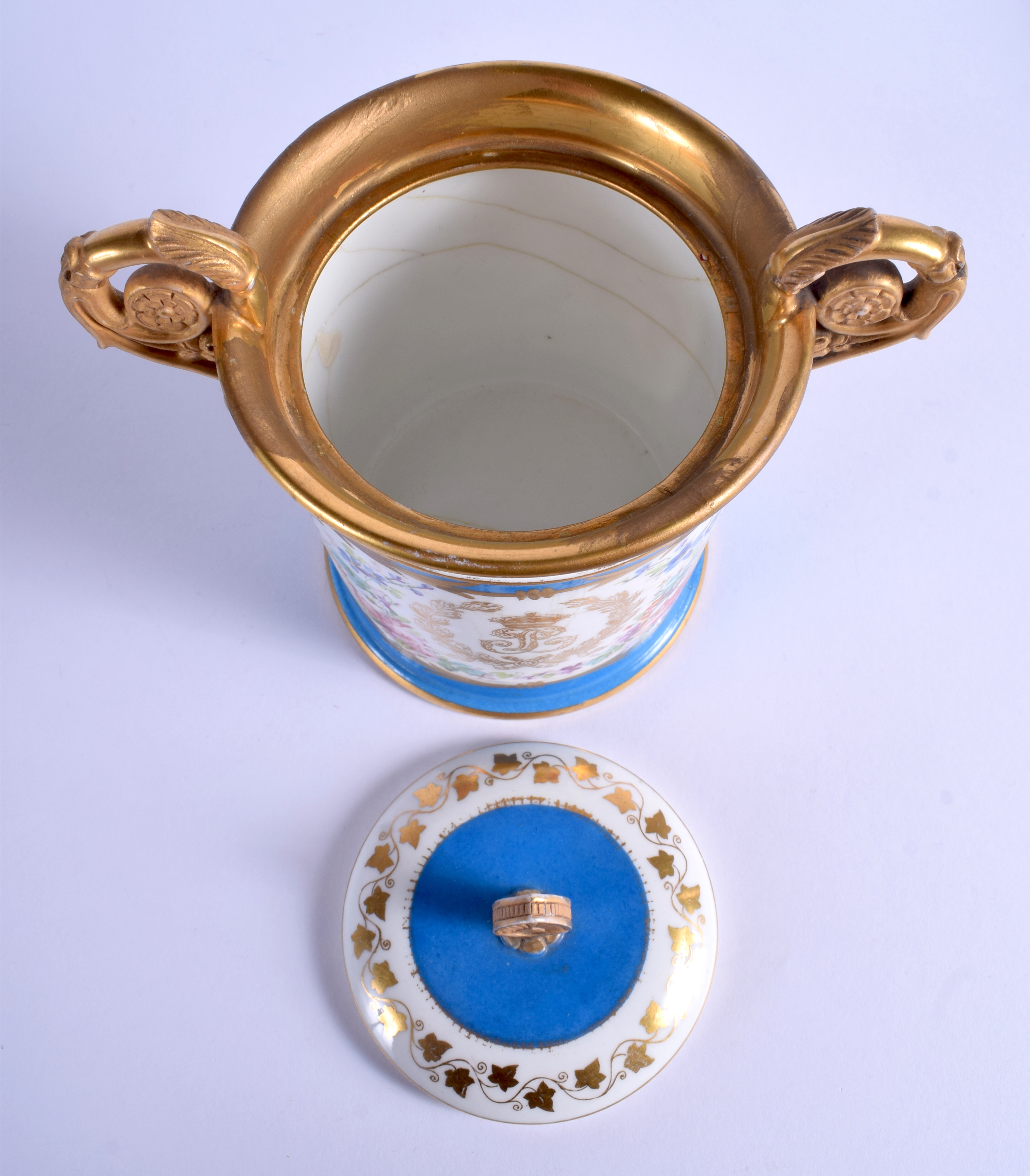 A PAIR OF LATE 19TH CENTURY FRENCH POWDER BLUE PLATES painted with putti, together with a sugar bowl - Image 3 of 4