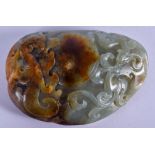 AN EARLY 20TH CENTURY CHINESE CARVED MUTTON JADE PEBBLE Late Qing, overlaid with chilong. 8.5 cm x 5
