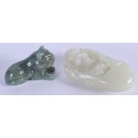 AN EARLY 20TH CENTURY CHINESE CARVED JADE BOULDER together with a jade cat. Largest 7.5 cm x 3.5 cm.