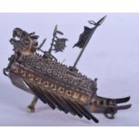 AN UNUSUAL 19TH CENTURY CHINESE EXPORT SILVER GUN SHIP modelled as dragon boat. 150 grams. 11 cm x 8