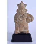 AN EARLY 20TH CENTURY SOUTH AMERICAN CARVED POTTERY FIGURE Antiquity style. Figure 10 cm x 5 cm.