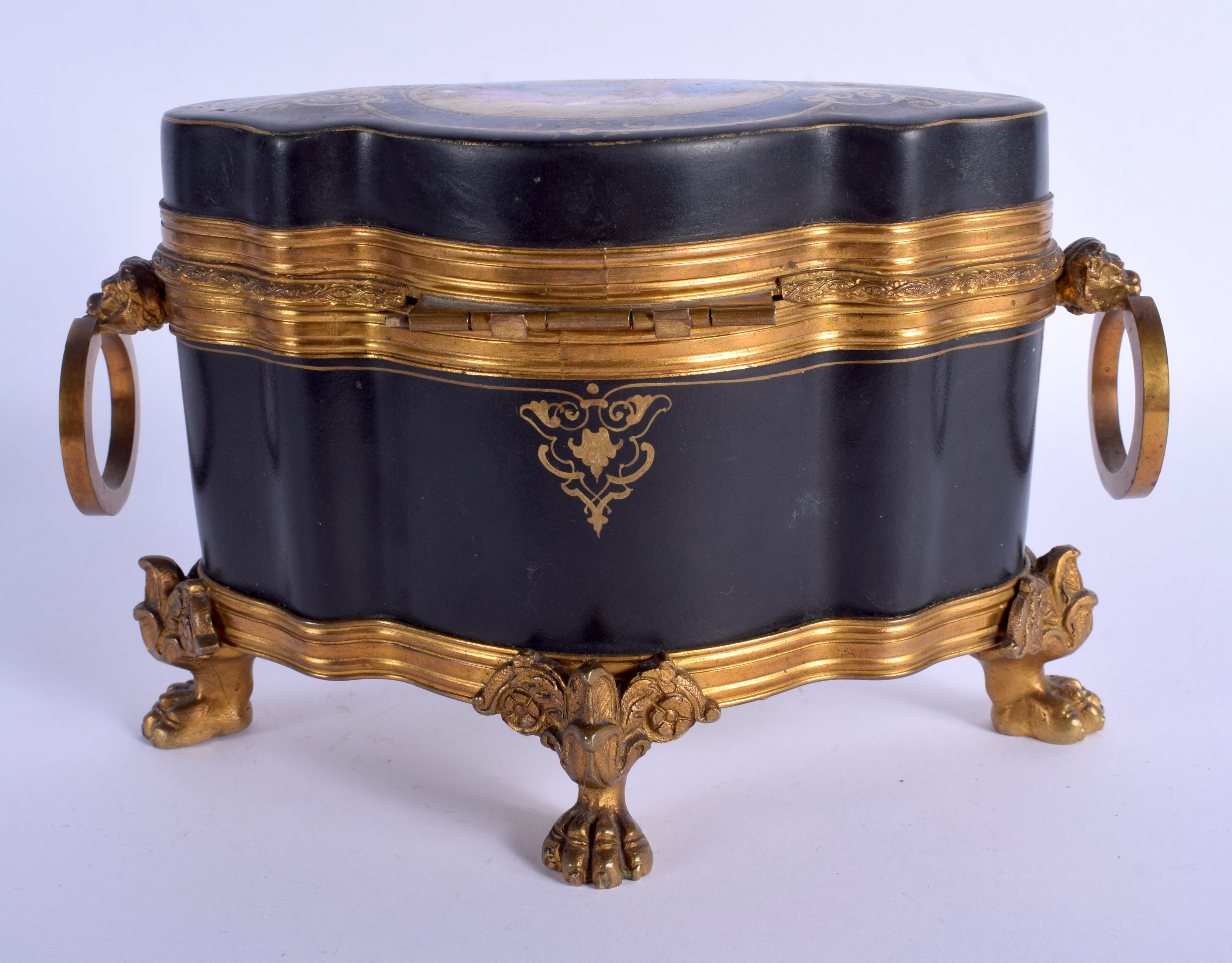 A RARE EARLY 19TH CENTURY FRENCH PORCELAIN AND BRONZE CASKET painted with two young lovers within a - Image 2 of 4