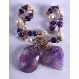 A LOVELY GOLD AMETHYST AND PEARL CAMEO BRACELET. 15 cm long.