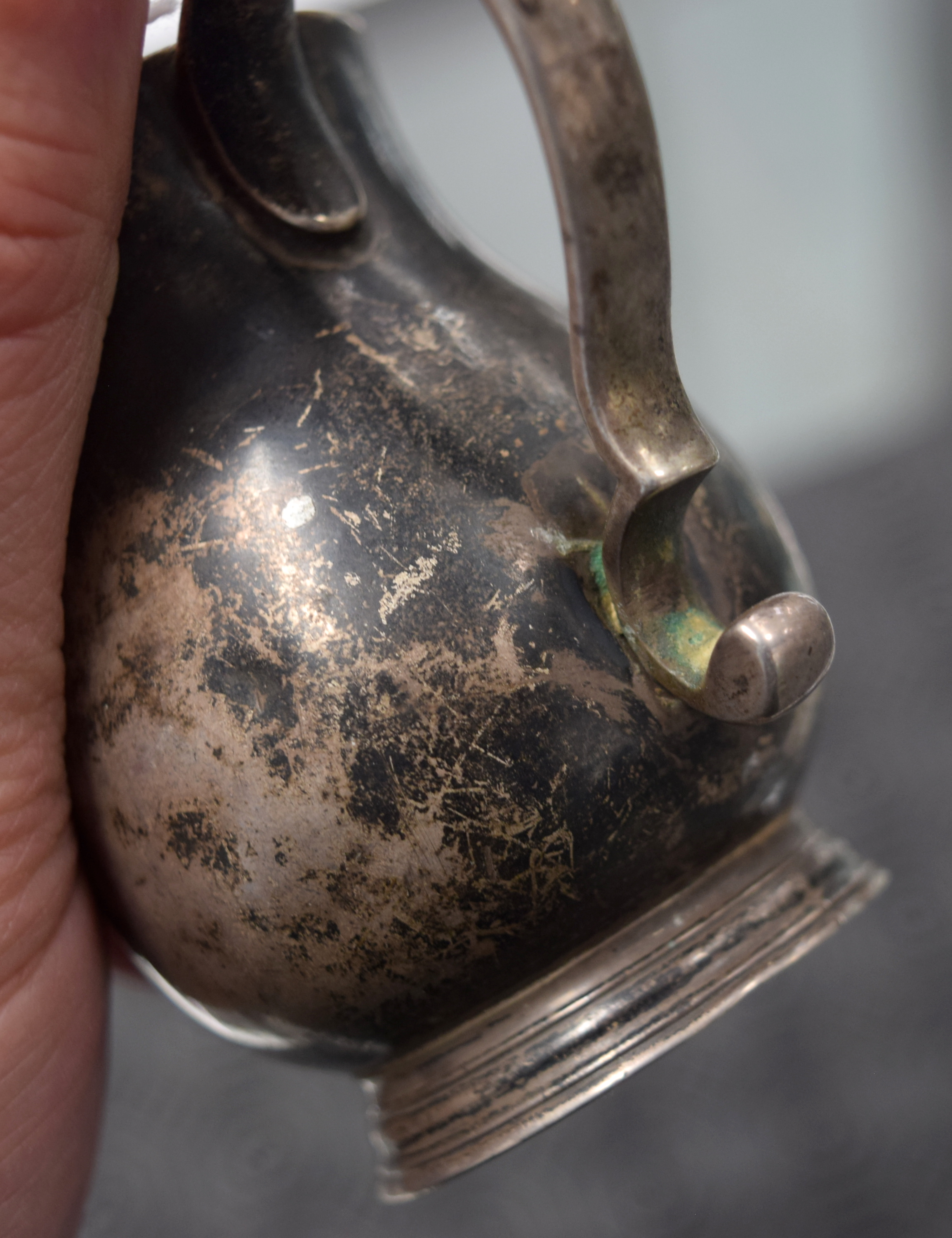 AN GEORGE III SILVER JUG. London 1750. 2.9 oz. 6.5 cm high. - Image 10 of 10