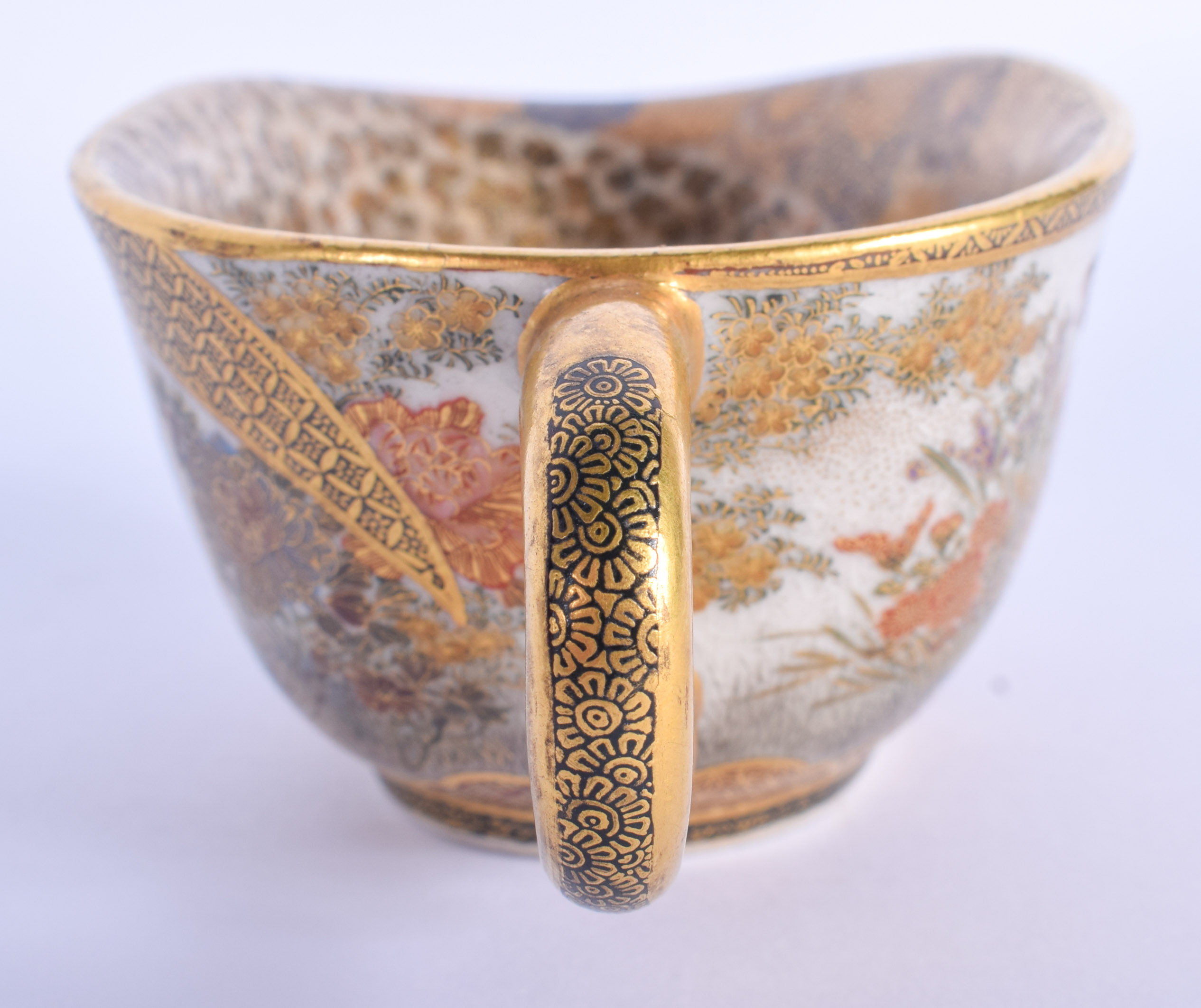 A FINE 19TH CENTURY JAPANESE MEIJI PERIOD SATSUMA SAUCEBOAT of fantastic quality and of rare form, p - Image 4 of 22