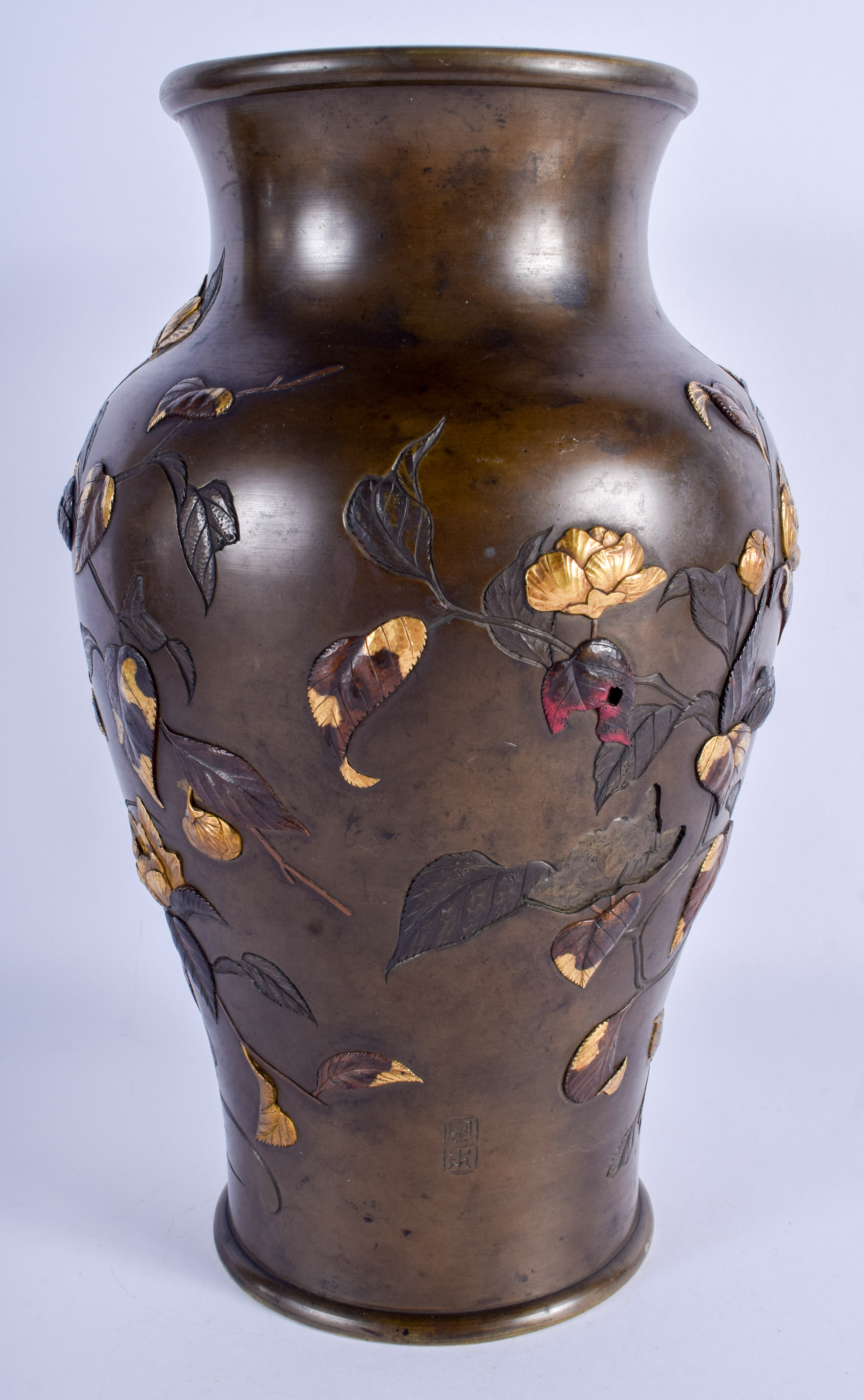 A 19TH CENTURY JAPANESE MEIJI PERIOD BRONZE GOLD ONLAID VASE decorated with birds amongst foliage. 3 - Image 2 of 5