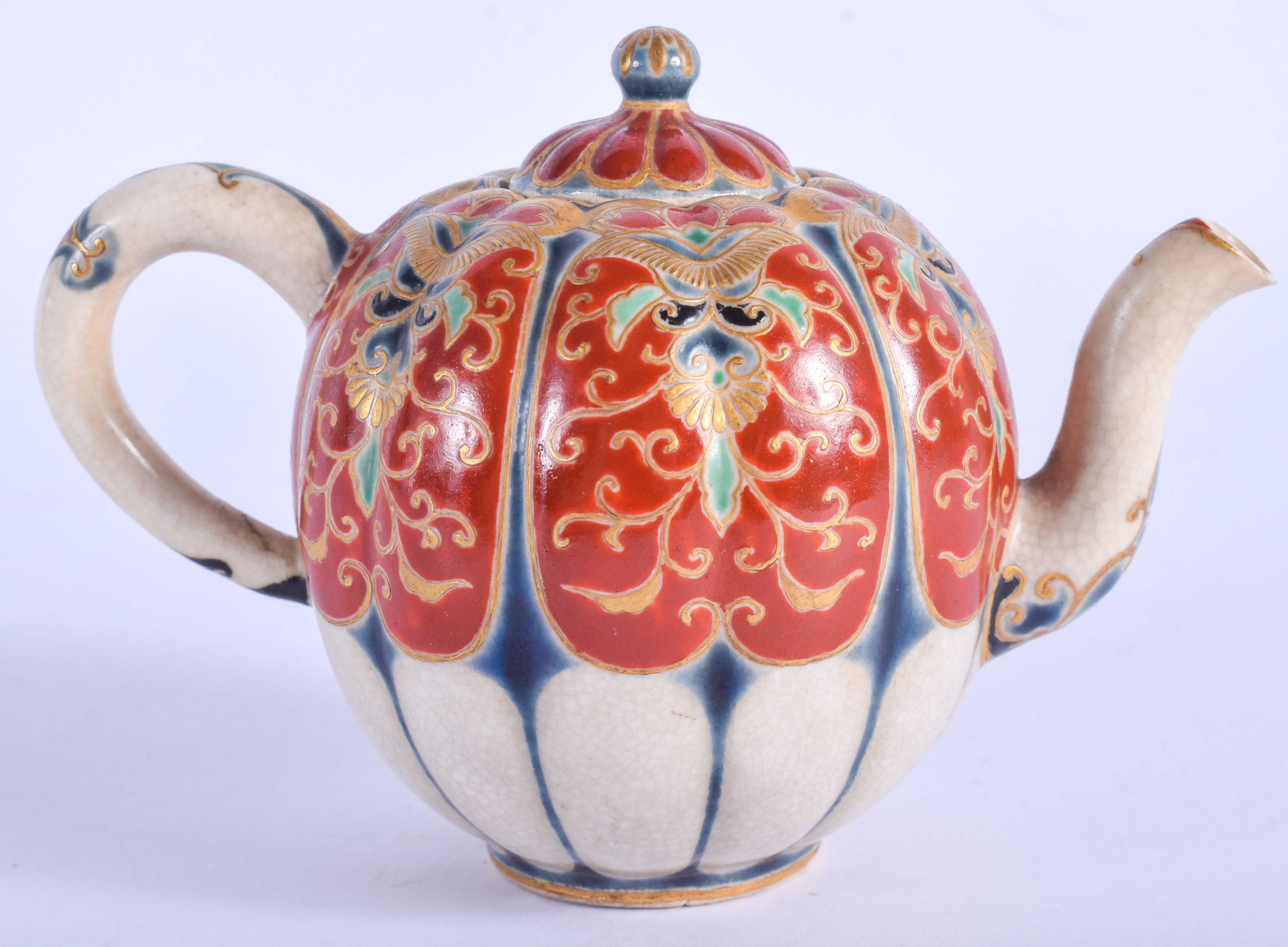 A 19TH CENTURY JAPANESE MEIJI PERIOD SATSUMA TEAPOT AND COVER decorated with vines. 10.5 cm wide. - Image 2 of 4