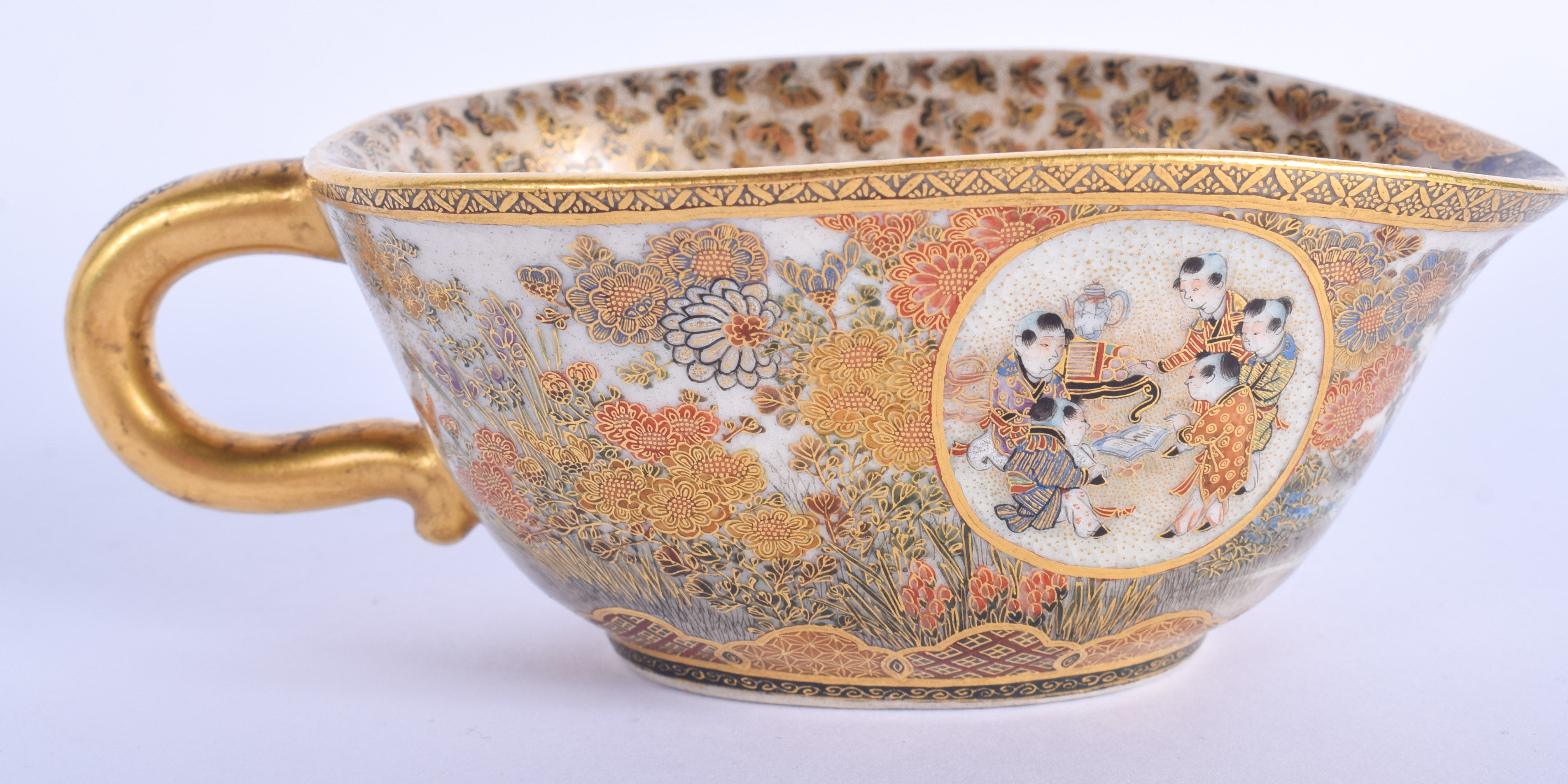 A FINE 19TH CENTURY JAPANESE MEIJI PERIOD SATSUMA SAUCEBOAT of fantastic quality and of rare form, p - Image 3 of 22