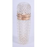 AN 18CT GOLD MOUNTED CUT GLASS SCENT BOTTLE. 8.5 cm high.