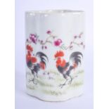 A CHINESE FAMILLE ROSE LOBED BRUSH POT 20th Century, decorated with fowl. 8.5 cm high.