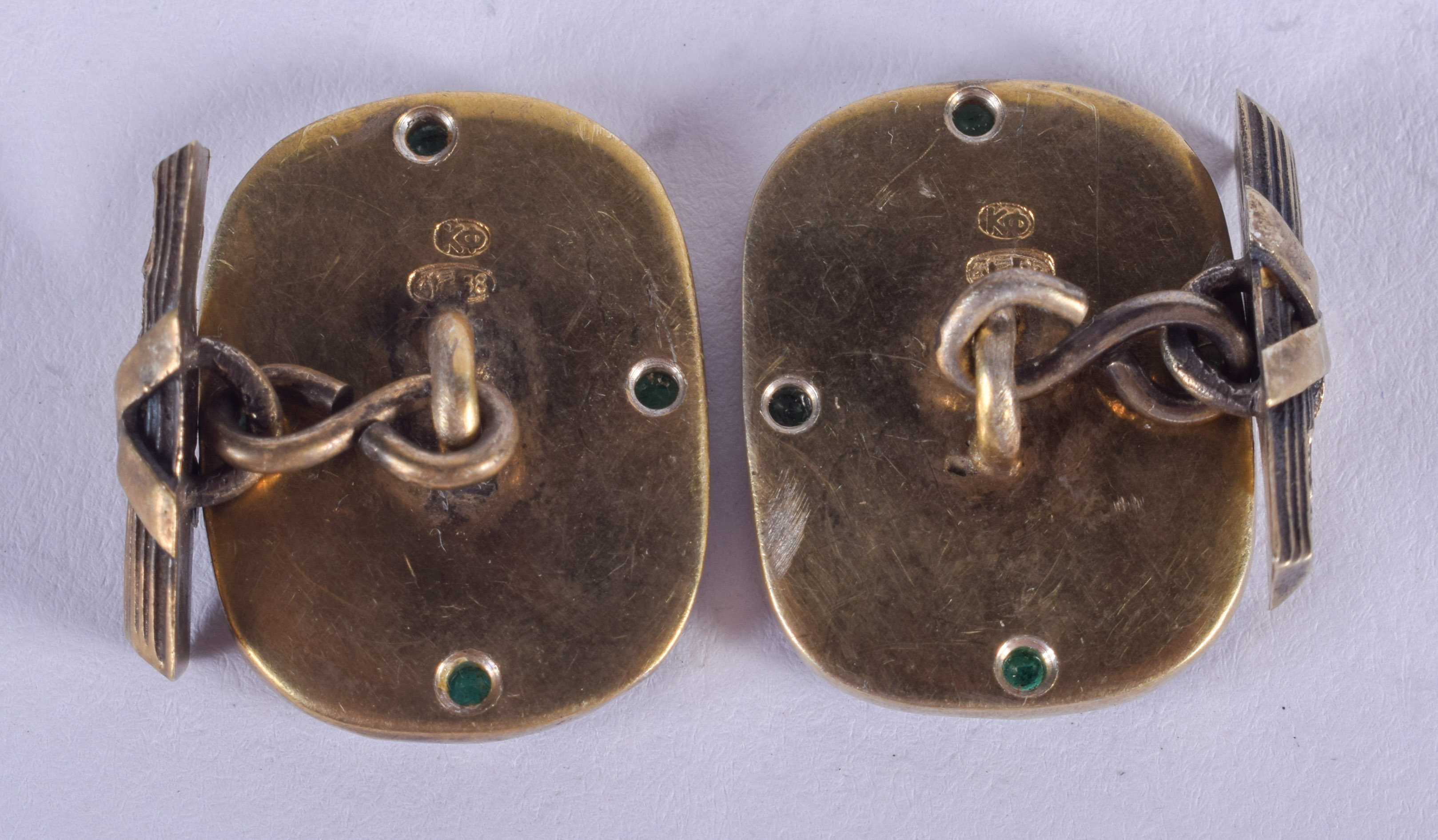 A PAIR OF CONTINENTAL SILVER AND ENAMEL PORTRAIT CUFFLINKS. 16 grams. 1.5 cm x 2.25 cm. - Image 2 of 3