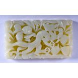 AN EARLY 20TH CENTURY CHINESE CARVED JADE PLAQUE Late Qing. 9 cm x 5 cm.
