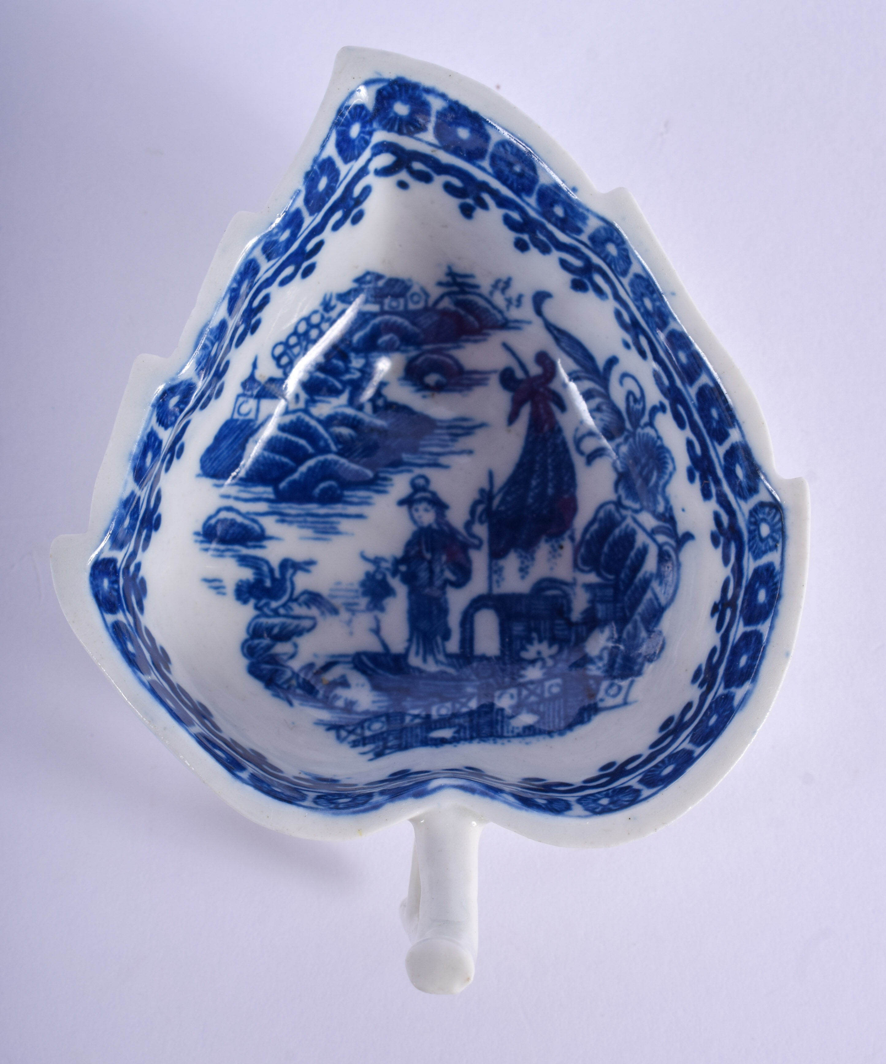 18th c. Caughley leaf shaped dish with twig handle printed with the Fisherman pattern. 8.5cm wide