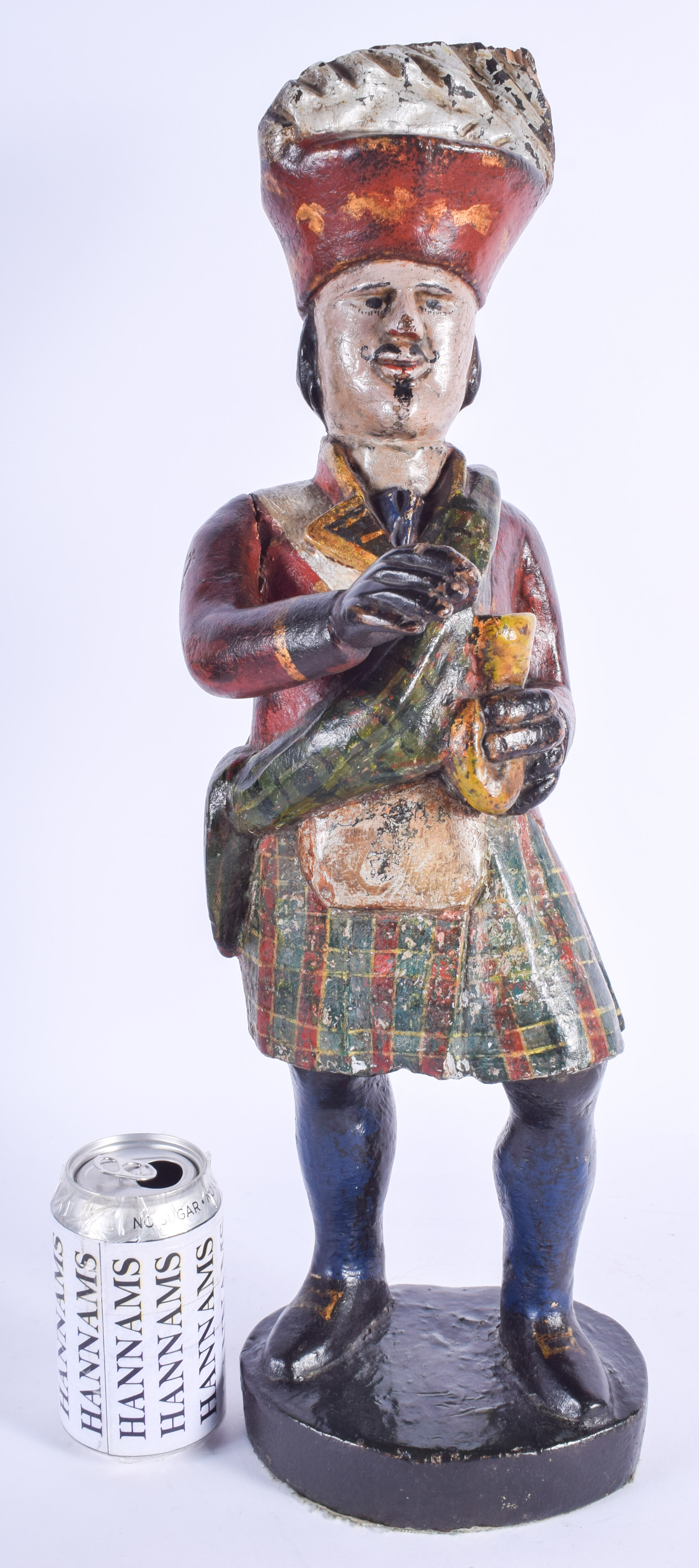 A LARGE 18TH/19TH CENTURY SCOTTISH SNUFF DISPLAY SHOP ADVERTISING FIGURE. 49 cm high.