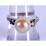 A GOOD 1930S 18CT GOLD DIAMOND AND PEARL RING. 4.4 grams. M/N.
