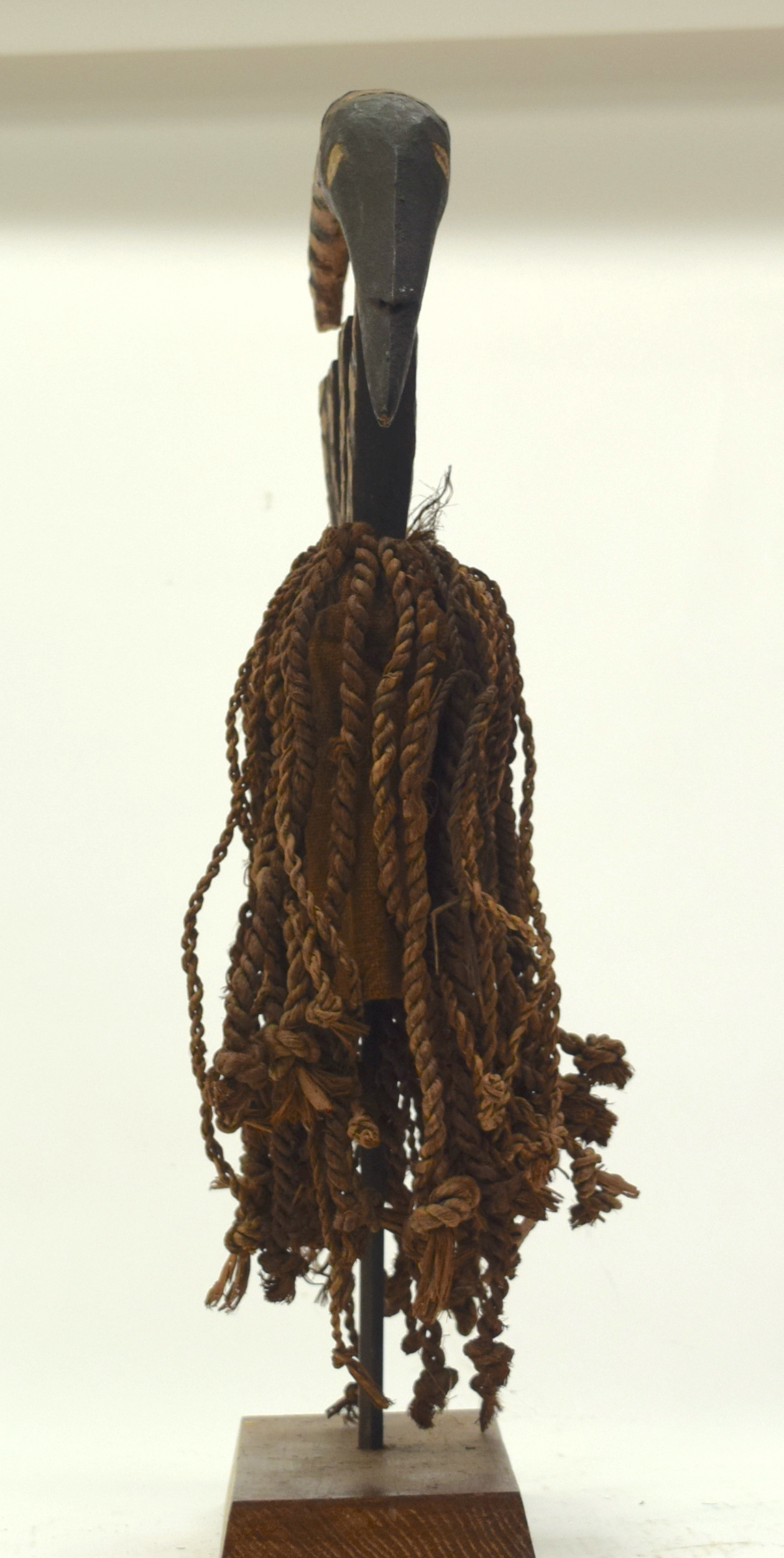 A TRIBAL MOSSI ZAZAIGO (ANTELOPE) HEADDRESS. Burkina Faso. 10cm x 26cm x 46cm - Image 2 of 3