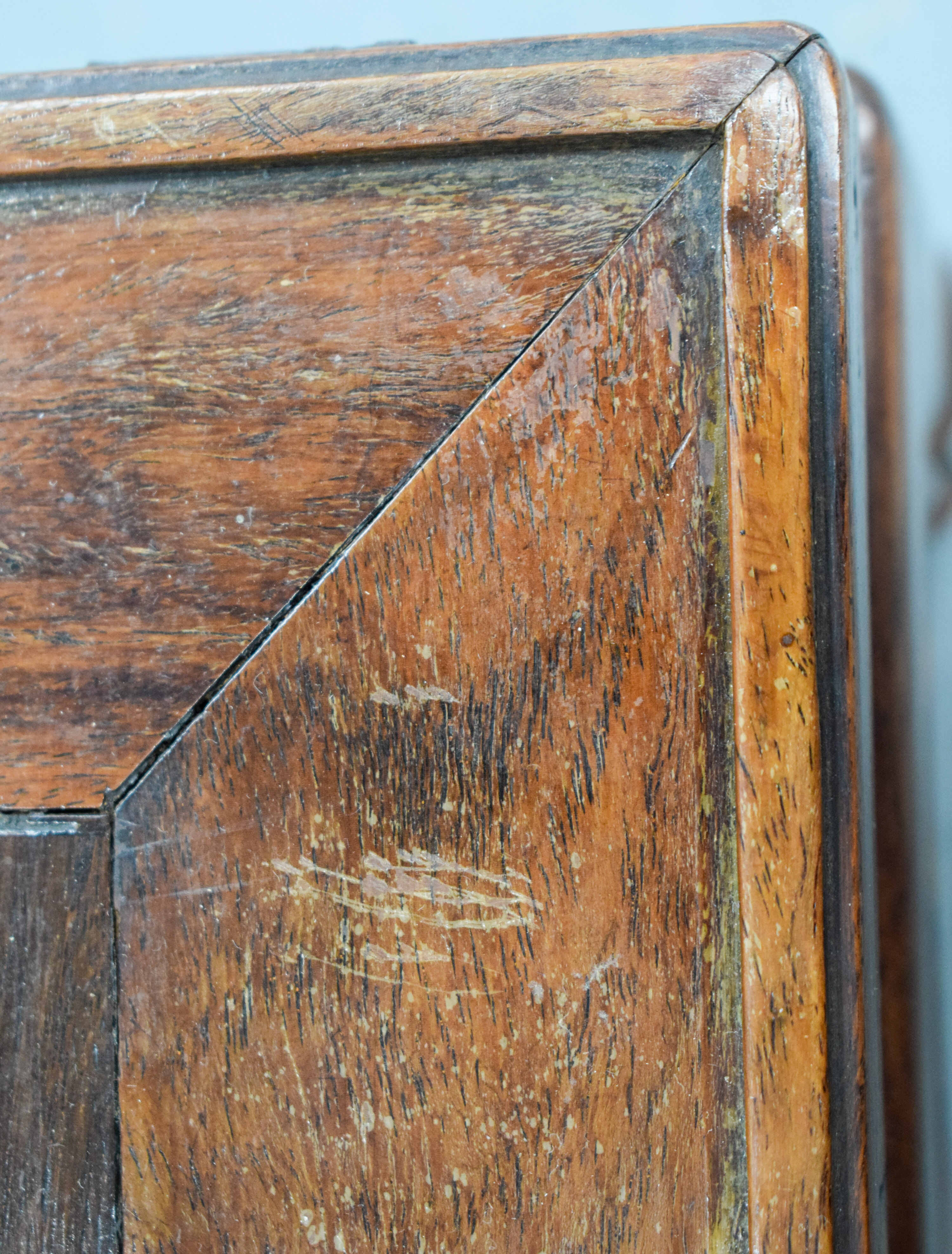 A 19TH CENTURY CHINESE HARDWOOD HUANGHUALI LOW TABLE. 89 cm x 19 cm. - Image 15 of 19