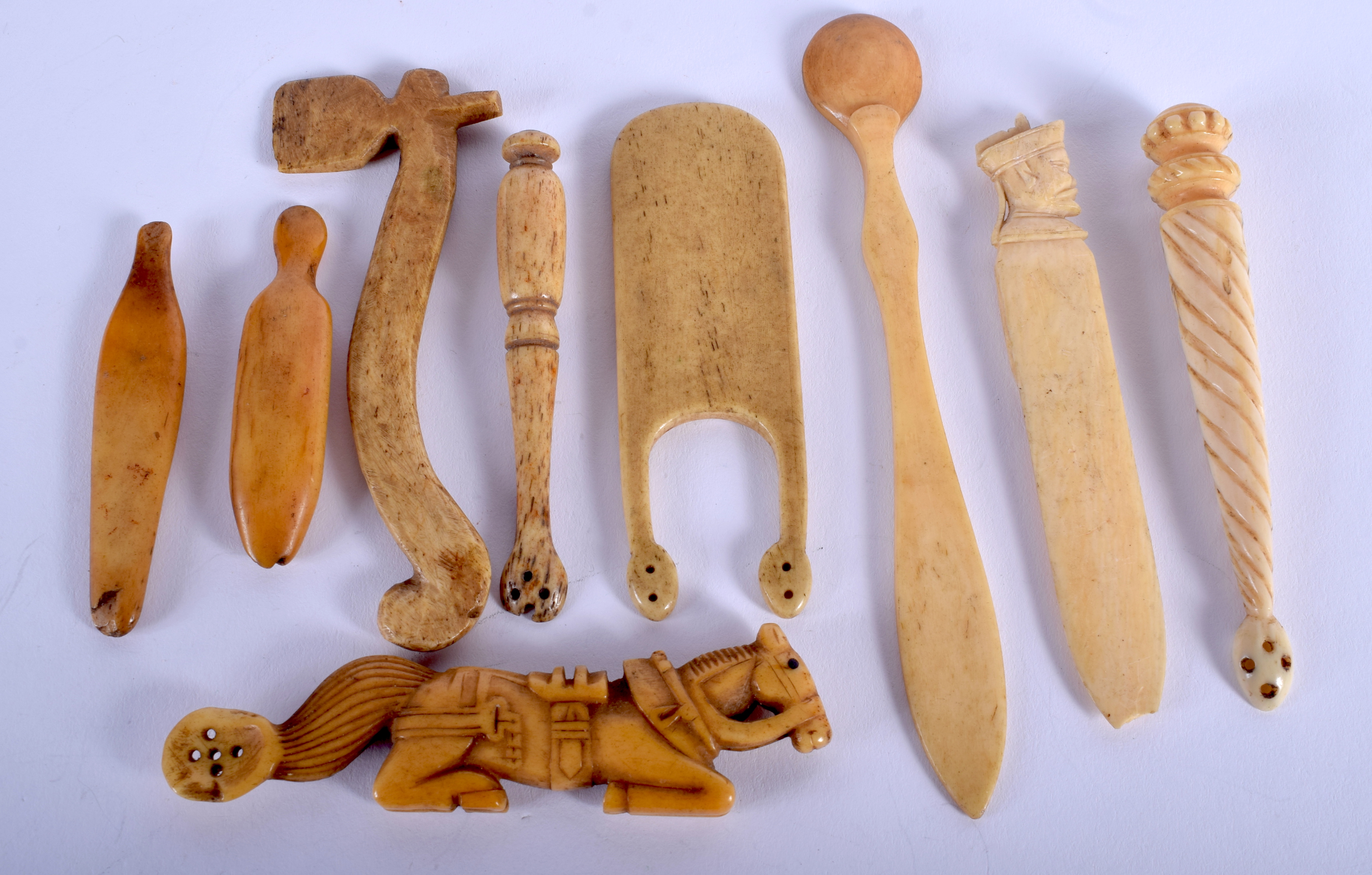 A COLLECTION OF ANTIQUE CONTINENTAL BONE SPOONS etc. (qty) - Image 2 of 2