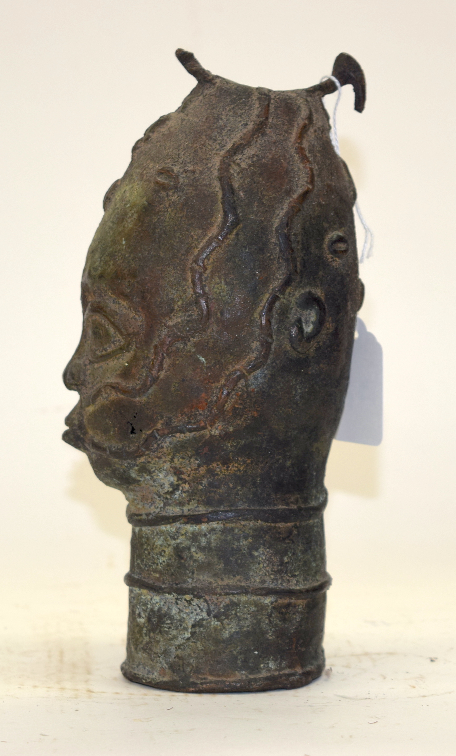 A TRIBAL BRONZE (POSSIBLY BENIN) HEAD. Nigeria. 9cm x 10cm x 24cm - Image 4 of 4