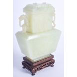 AN EARLY 20TH CENTURY CHINESE JADE VASE AND COVER Late Qing. Jade 15 cm x 8 cm.