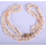 A VINTAGE 9CT GOLD AND PEARL NECKLACE. 46 cm long.