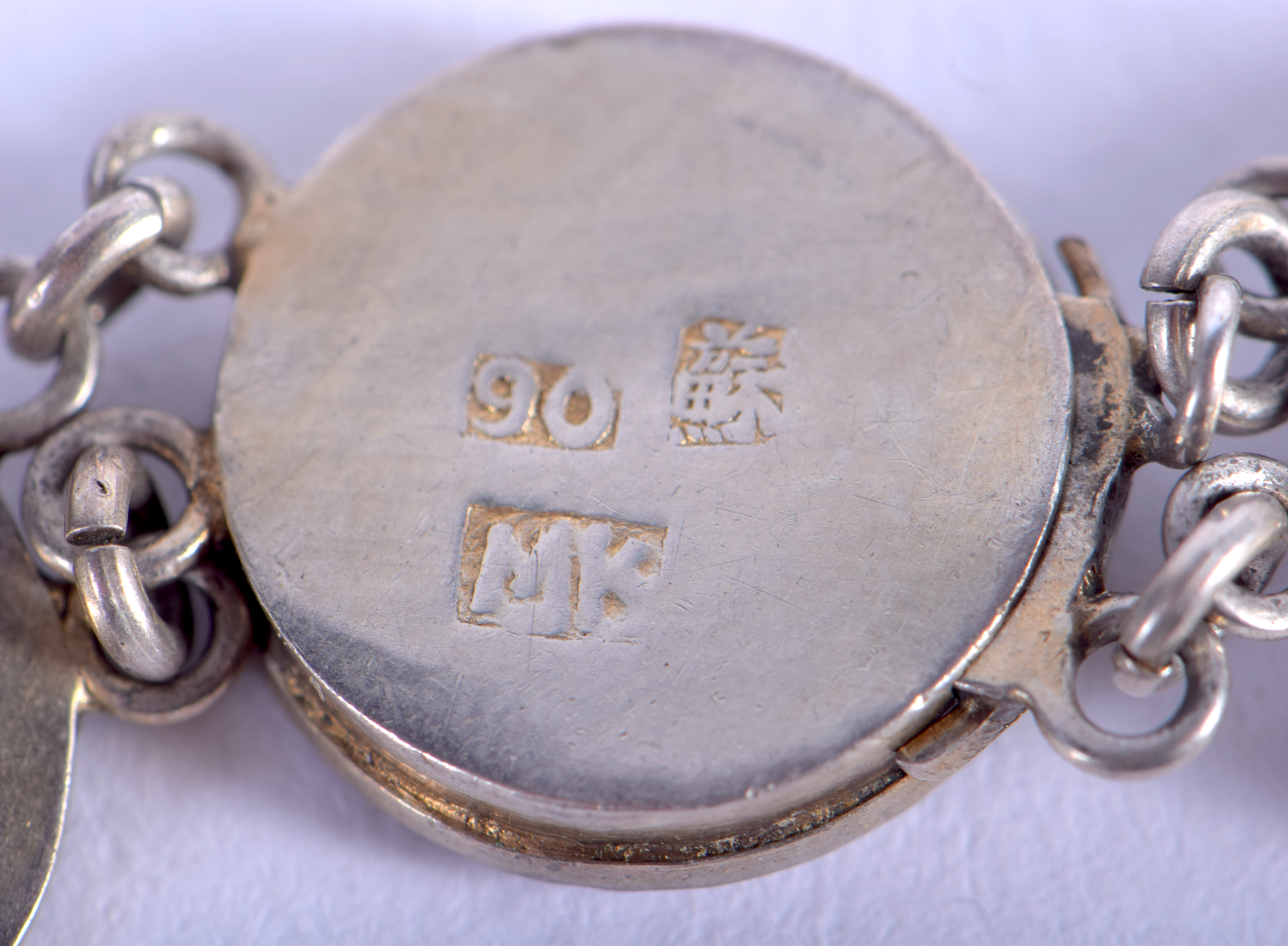 A 19TH CENTURY CHINESE EXPORT SILVER BRACELET together with a similar brooch. (2) - Image 3 of 4