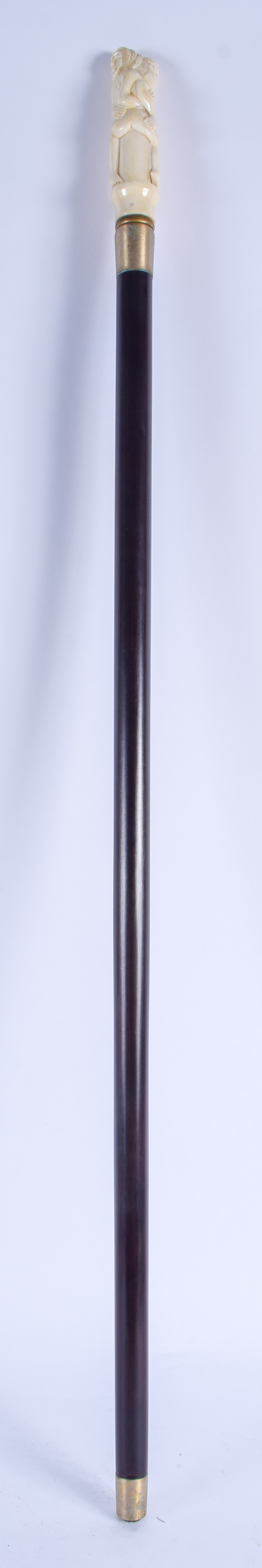 A CONTINENTAL CARVED BONE WALKING CANE. 93 cm long. - Image 3 of 3