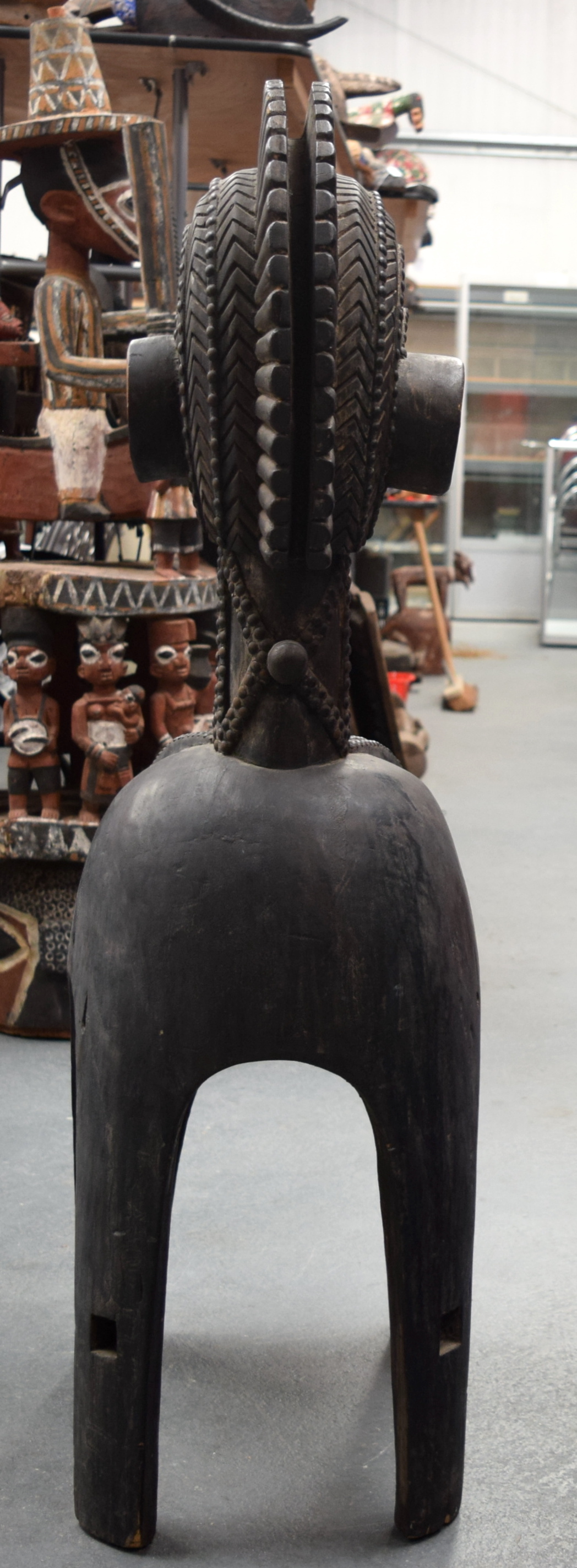 A TRIBAL BAGA NIMBA SHOULDER MASK Guinea Bissau. 36 cm x 61 cm x 120 cm. - Image 3 of 3