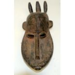 A TRIBAL CONGOLESE MASK. DR Congo. 17cm x 18cm x39cm