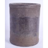 A CHINESE BRONZE CALLIGRAPHY BRUSH POT. 10 cm x 7 cm.