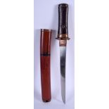 A 19TH CENTURY MEIJI PERIOD LACQUERED TANTO DAGGER with seaweed style handle. 38 cm long.