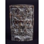 AN EARLY 20TH CENTURY CHINESE CARVED MUTTON JADE TABLET PENDANT Late Qing/Republic. 3.75 cm x 6.5 cm