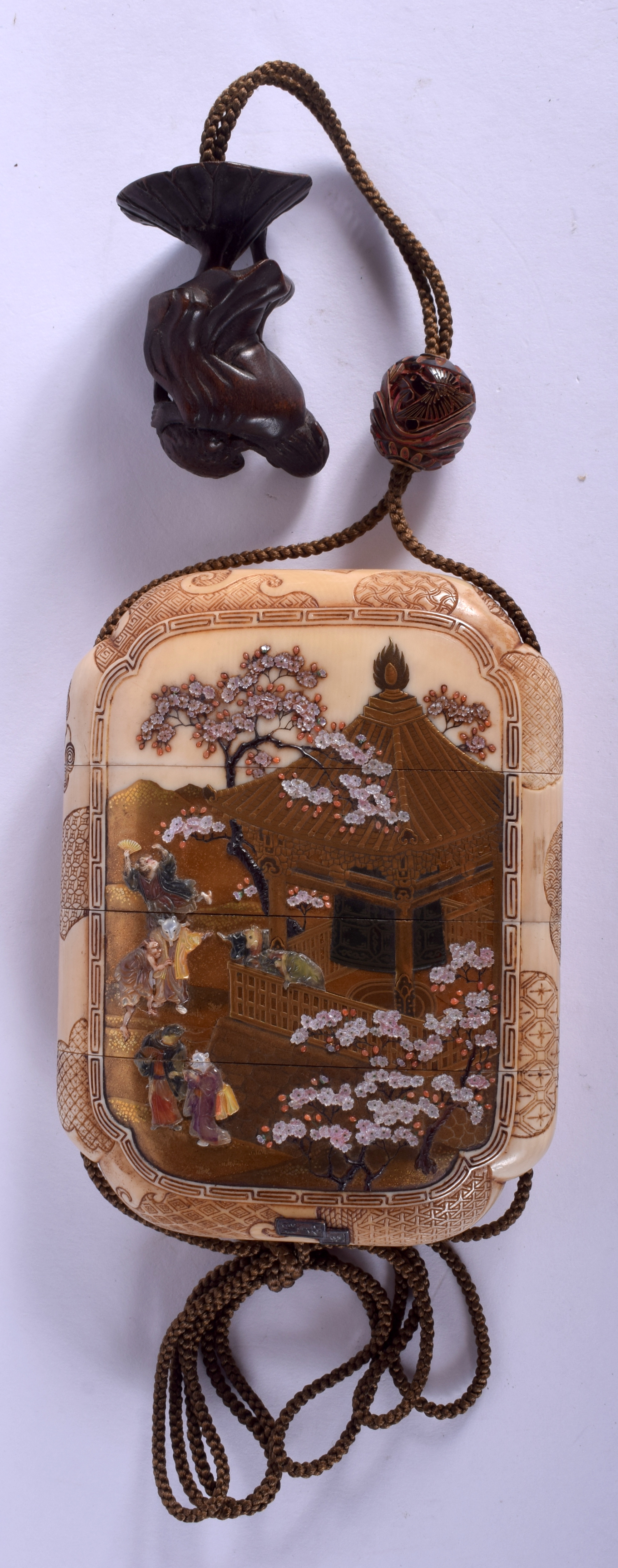 A MAGNIFICANT 19TH CENTURY JAPANESE MEIJI PERIOD SHIBAYAMA IVORY INRO by Nemoto-Zo, the ojime attrib - Image 2 of 16