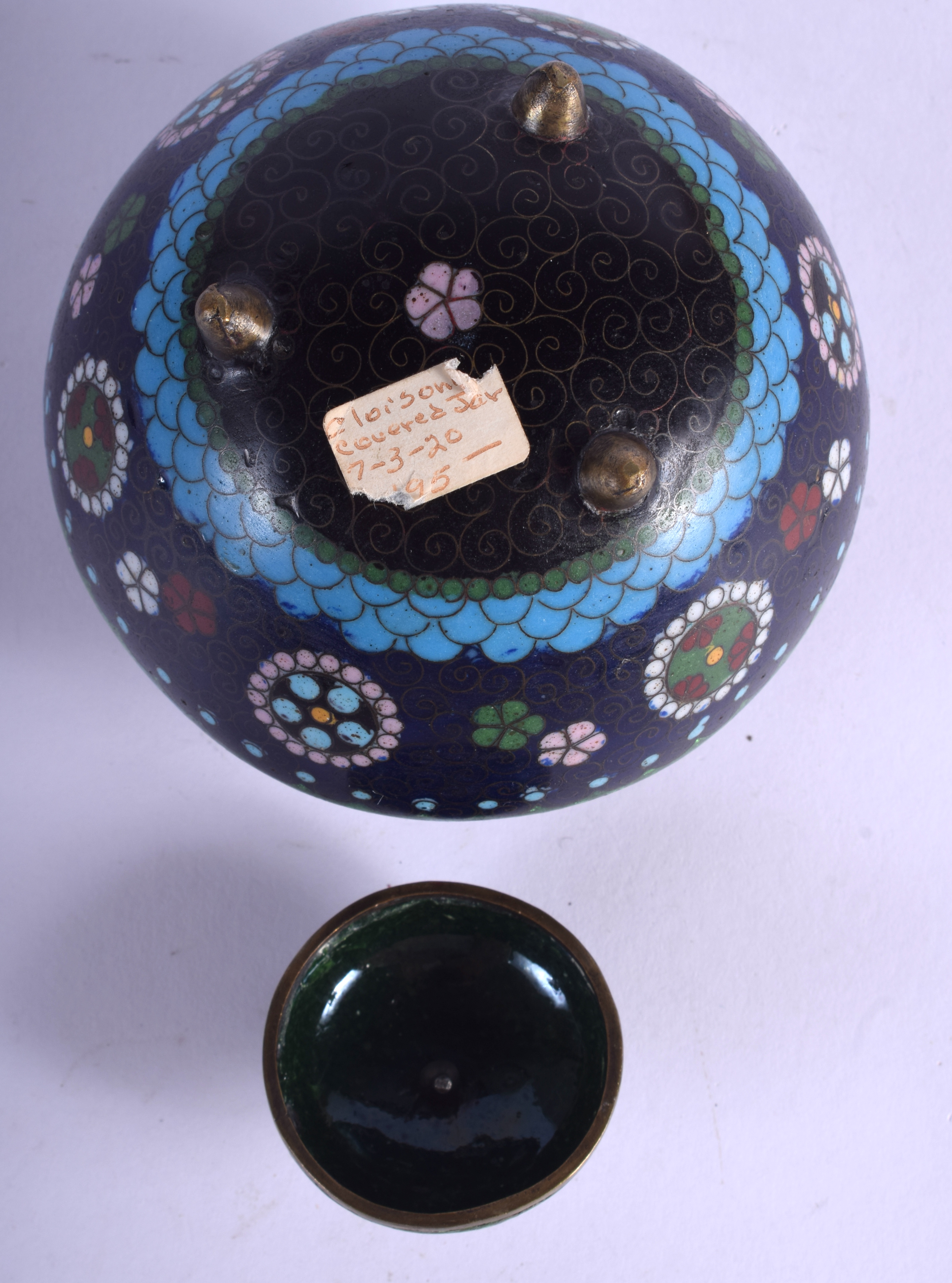 AN EARLY 20TH CENTURY JAPANESE MEIJI PERIOD CLOISONNE ENAMEL CENSER. 9 cm wide. - Image 4 of 4