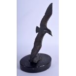 A BRONZE BIRD SCULPTURE. Bronze 21 cm high.