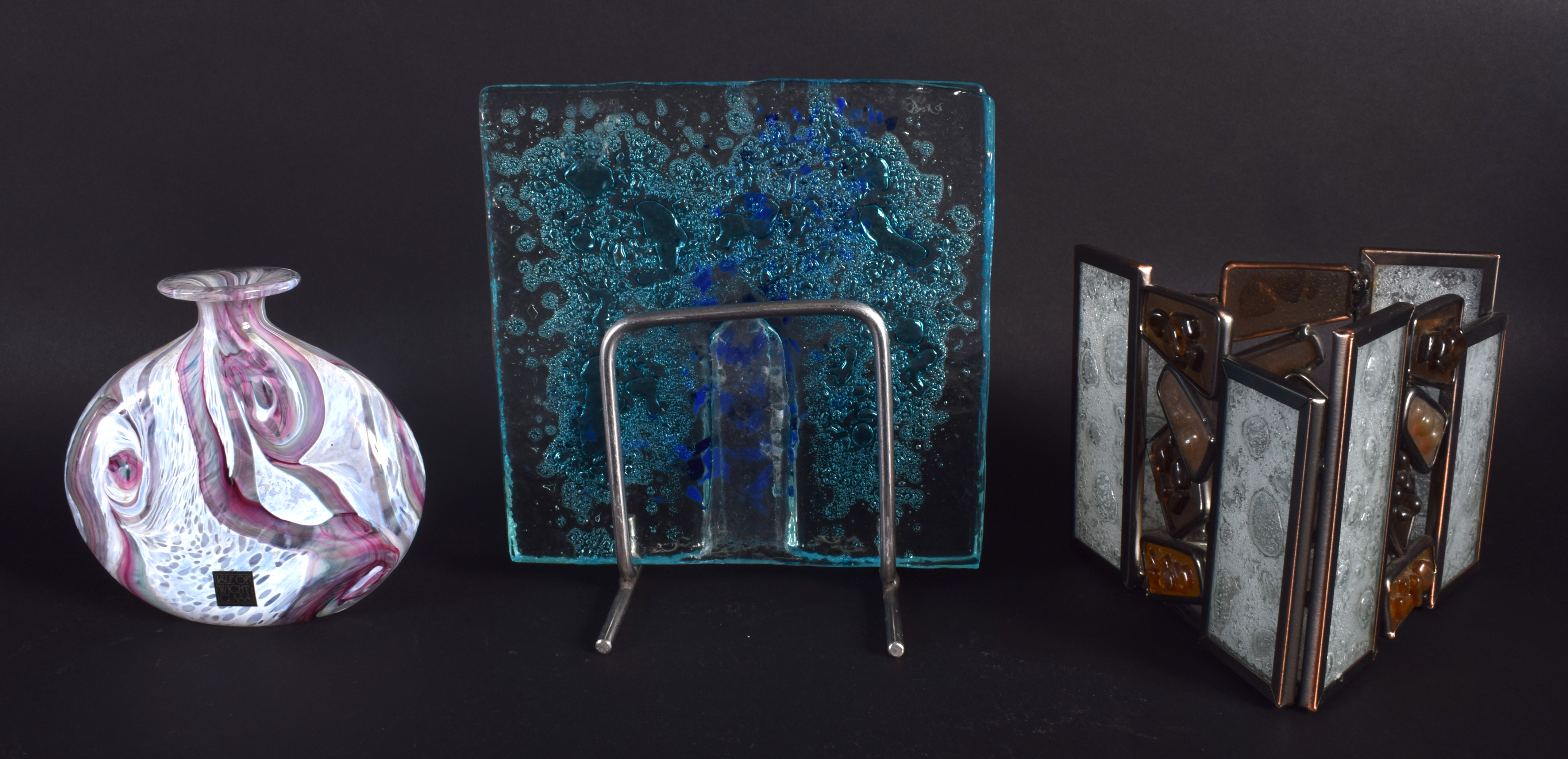 A RETRO 1960S BLUE SPECKLED ART GLASS PLAQUE together with a glass sculpture etc. Largest 15 cm wide - Image 2 of 2