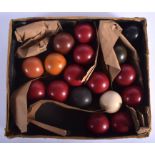 A BOX OF VINTAGE SNOOKER BALLS. (qty)