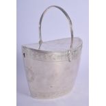 A GEORGE III SILVER TWIN COMPARTMENT TEA CADDY by Henry Chawner. London 1796. 16.1 oz. 19 cm x 11 cm