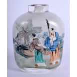 AN EARLY 20TH CENTURY CHINESE REVERSE PAINTED SNUFF BOTTLE Late Qing/Republic. 7.5 cm x 5.5 cm.