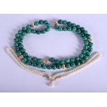 AN EDWARDIAN GOLD AND PEARL NECKLACE together with a malachite necklace. (2)