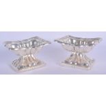 A PAIR OF 19TH CENTURY CONTINENTAL SILVER SALTS. 7.3 oz. 9 cm x 6 cm.