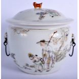 AN EARLY 20TH CENTURY CHINESE FAMILLE ROSE PORCELAIN BOWL AND COVER Late Qing/Republic, painted in t