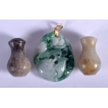 AN EARLY 20TH CENTURY CHINESE GOLD MOUNTED JADEITE PENDANT together with two other jade toggles. Pen