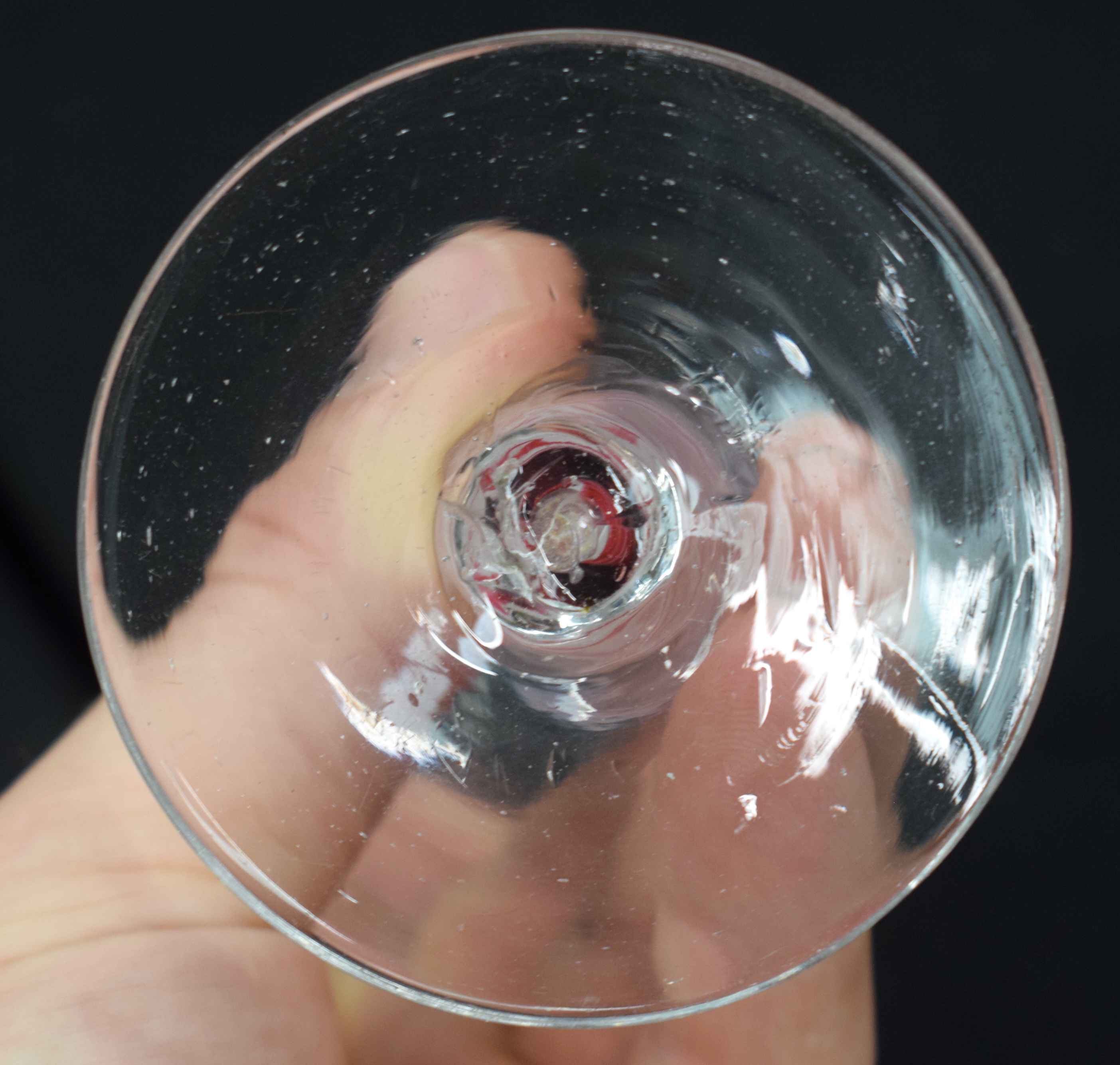 A SET OF FIVE 18TH CENTURY ENGLISH GLASSES C1770 with pink and white spiral twist stems. 16 cm high. - Image 11 of 16