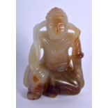 AN EARLY 20TH CENTURY CHINESE CARVED MUTTON JADE FIGURE OF A MALE Late Qing/Republic. 3.5 cm x 5.5 c