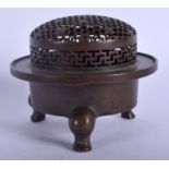 A CHINESE BRONZE CENSER AND COVER 20th Century. 9 cm wide.