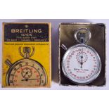 AN UNUSUAL BREITLING BOXED STOPWATCH. 5.25 cm wide.