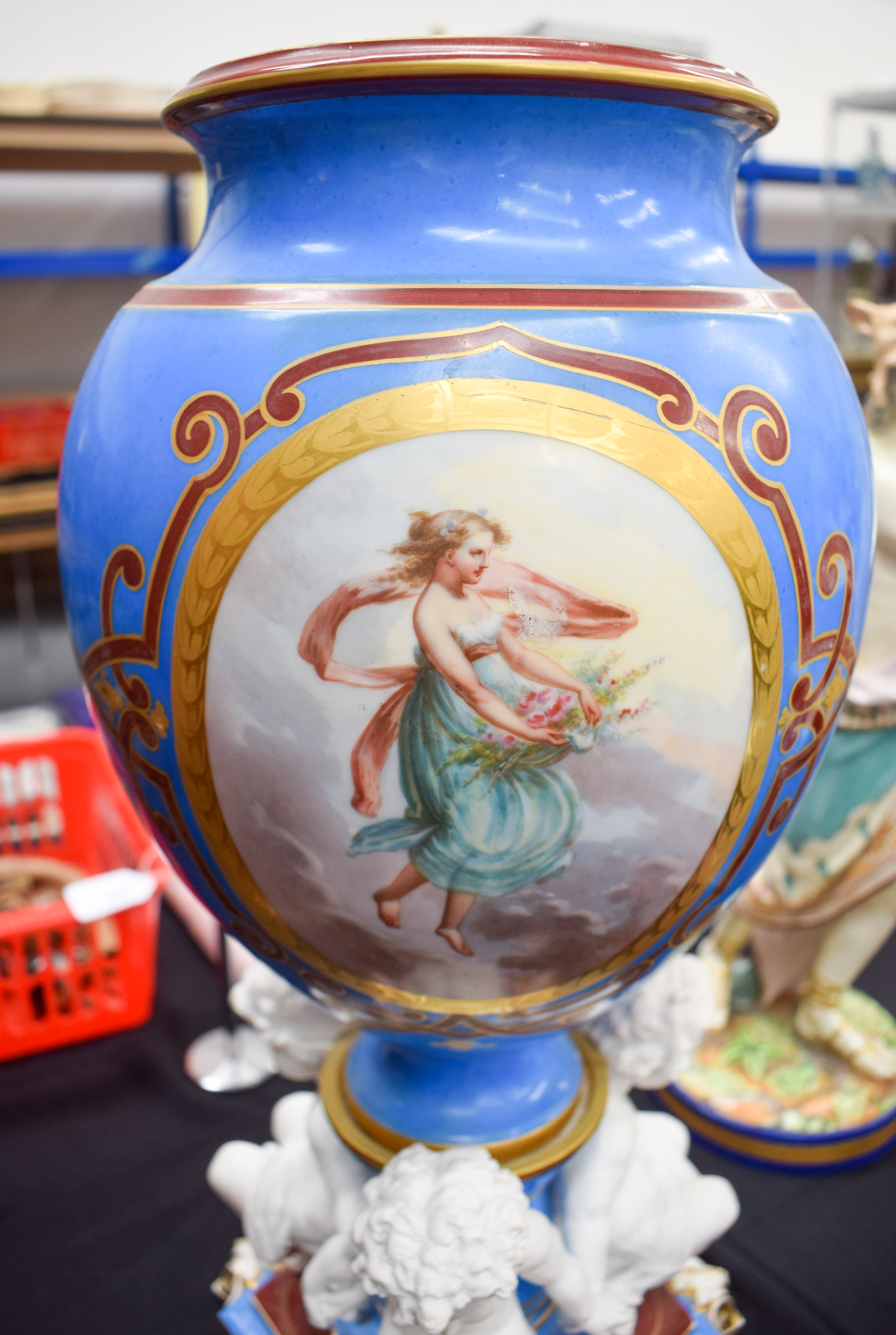 A SUPERB LARGE PAIR OF 19TH CENTURY PARIS PORCELAIN VASES painted with classical scenes, supported b - Image 14 of 20