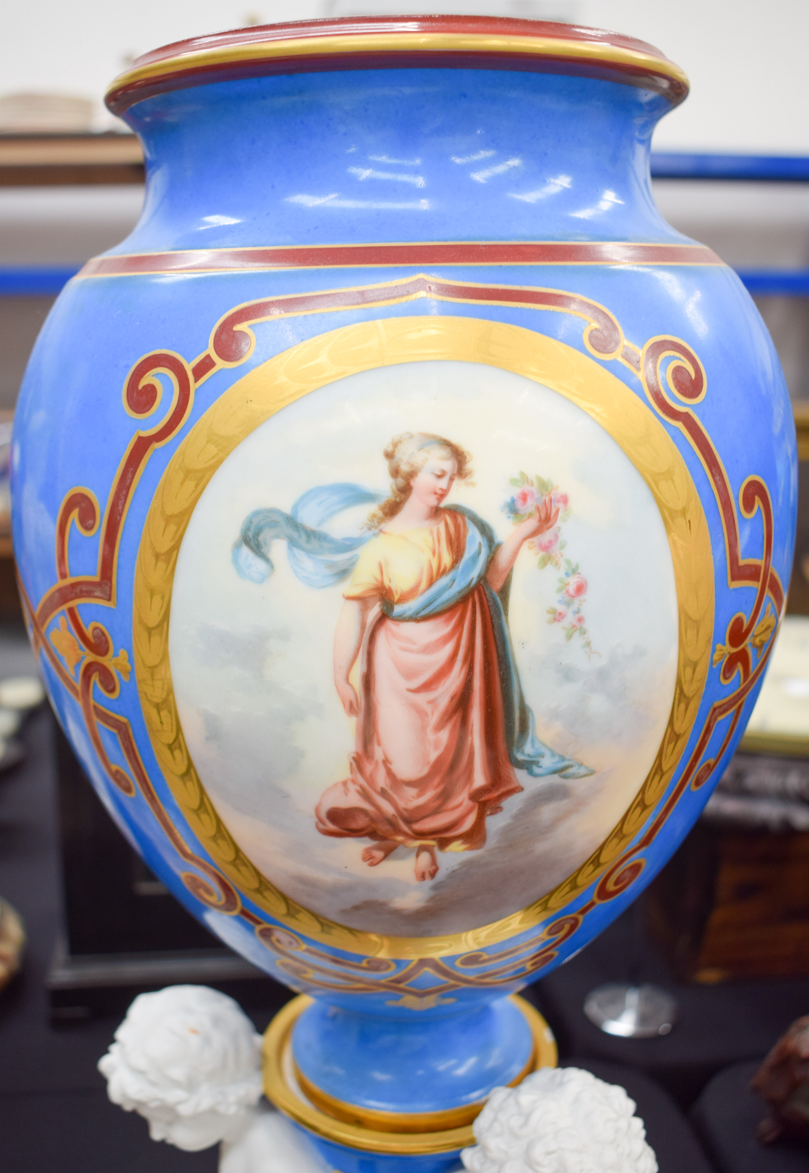 A SUPERB LARGE PAIR OF 19TH CENTURY PARIS PORCELAIN VASES painted with classical scenes, supported b - Image 9 of 20